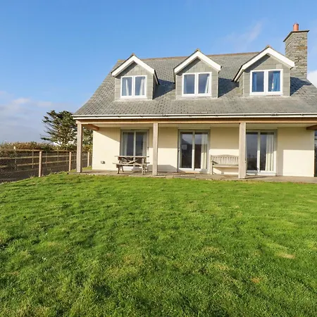 Freefolk Holiday home *